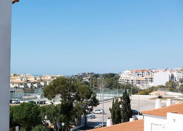 The Albufeira Getaway